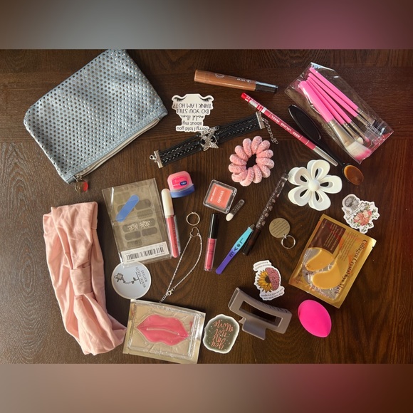 other Accessories - Beauty Bundle & Ipsy Bag !! 25 total items NEW!!! ONLY the bag is Ipsy!!